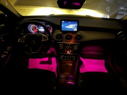 
										Mercedes GLA 220D AMG premium full									