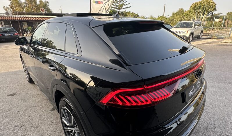
								Audi Q8 50TDI 3.0 286cv S-LINE   tua a 589€ full									