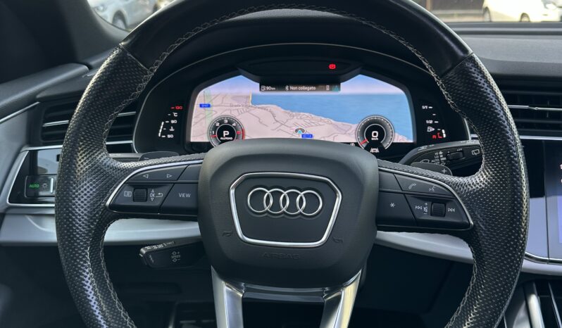 
								Audi Q8 50TDI 3.0 286cv S-LINE tua a 599€ full									