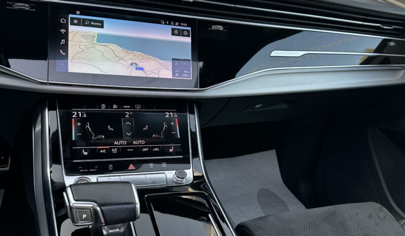 
								Audi Q8 50TDI 3.0 286cv S-LINE tua a 599€ full									