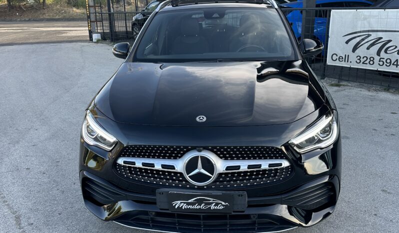 
								Mercedes a benz GLA 200D AMG premium full									