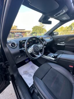 
										Mercedes a benz GLA 200D AMG premium full									
