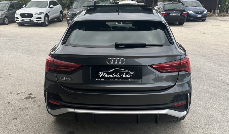 
								Q3 Sportback 35 TDI full									