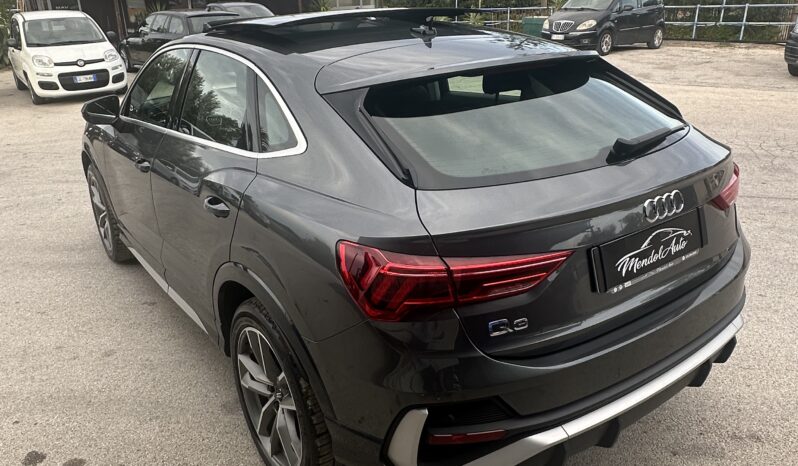 
								Q3 Sportback 35 TDI full									