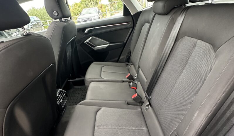 
								Q3 Sportback 35 TDI full									