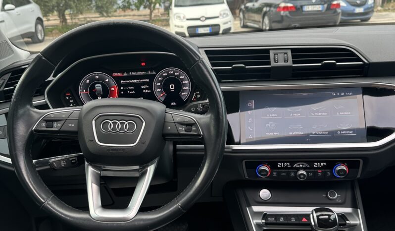 
								Q3 Sportback 35 TDI full									