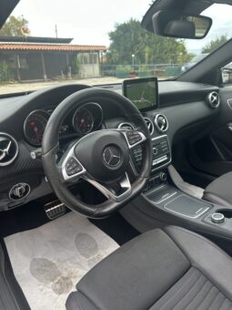 
										Mercedes A180 AMG premium full									