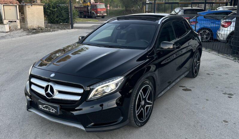 
								Mercedes GLA 220D AMG premium full									