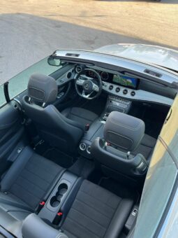 
										Mercedes -benz classe E400D Cabrio  AMG plus full									