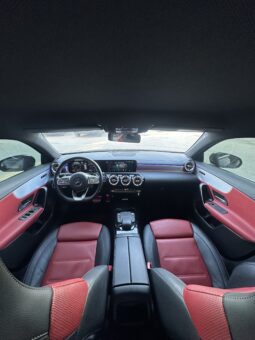
										Mercedes A200D AMG Premium 150cv full									