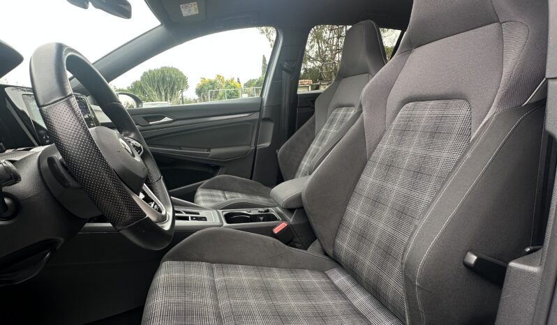 
								Volkswagen golf 8 GTD 2.0 200cv full									