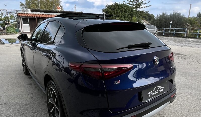 
								Alfa Romeo Stelvio Q4 2.2cc 210cv full									