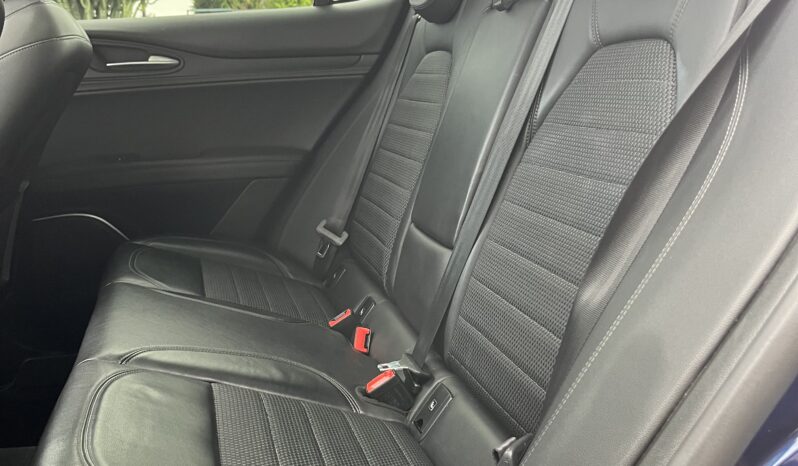
								Alfa Romeo Stelvio Q4 2.2cc 210cv full									