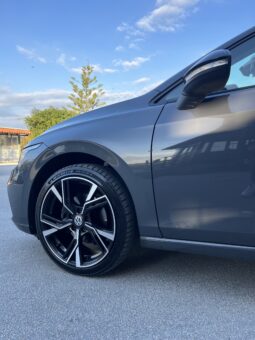 
										Volkswagen golf 8 2.0 116cv SCR style full									