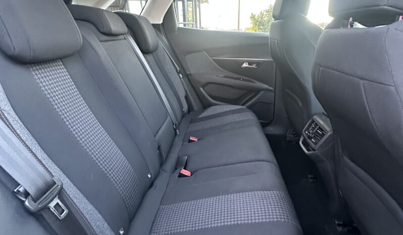 
								Peugeot 3008 130cv Allure  blueHDI full									