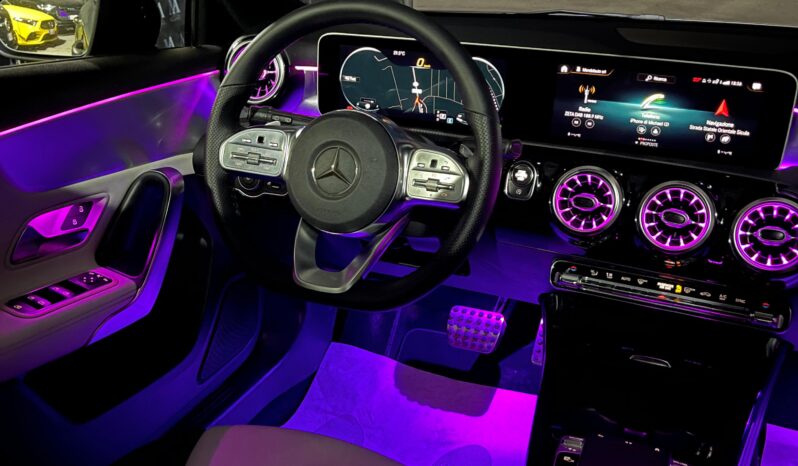 
								Mercedes A200D AMG Premium 150cv full									