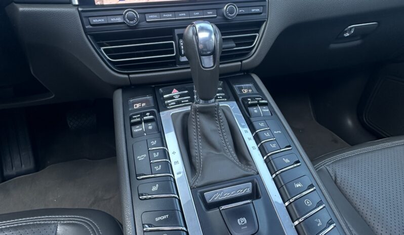
								Porsche macan S 2.0 benzina 245cv full									