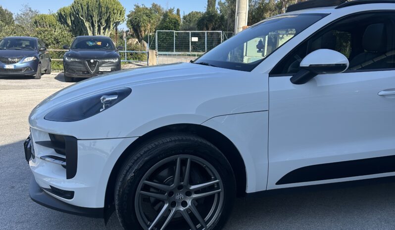
								Porsche macan S 2.0 benzina 245cv full									