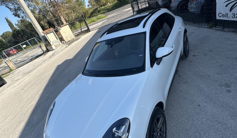 
								Porsche macan S 2.0 benzina 245cv full									