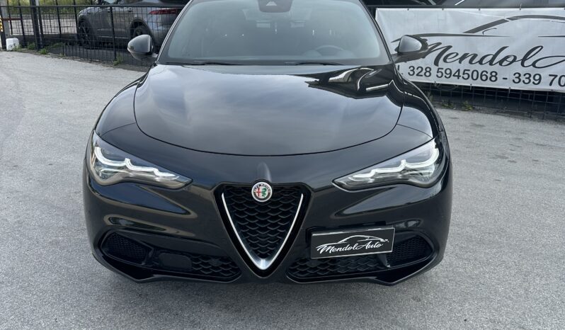 
								Alfa Romeo Stelvio 2.2 160cv full									