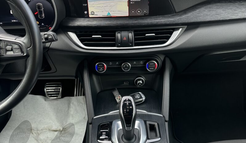 
								Alfa Romeo Stelvio 2.2 160cv full									