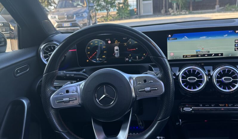 
								Mercedes-Benz Classe A 180d AMG Premium full									