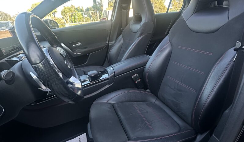 
								Mercedes-Benz Classe A 180d AMG Premium full									