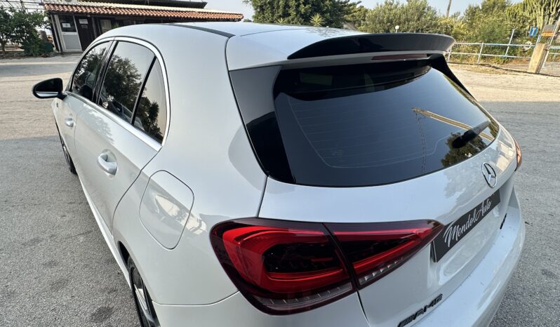 
								Mercedes Benz Classe A 180d AMG Premium full									