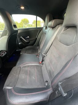 
										Mercedes Benz Classe A 180d AMG Premium full									