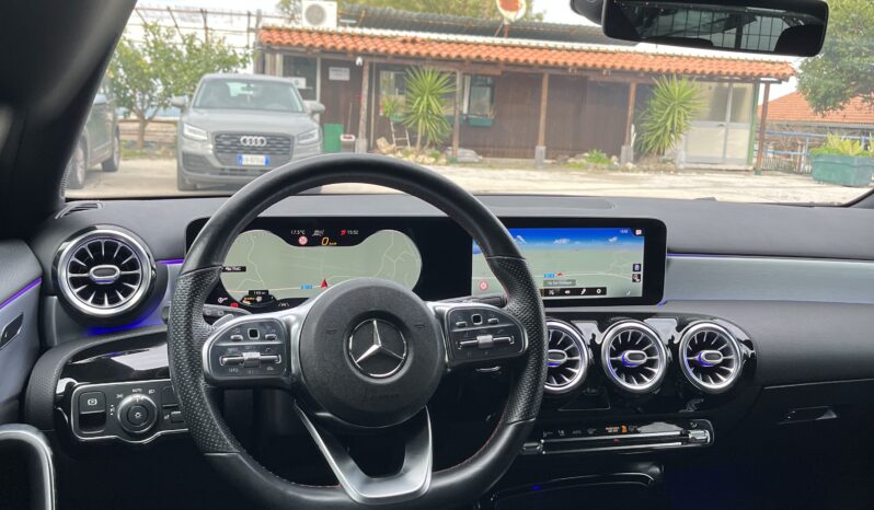 
								Mercedes-Benz Classe A 200d Amg Premium Night Edition full									