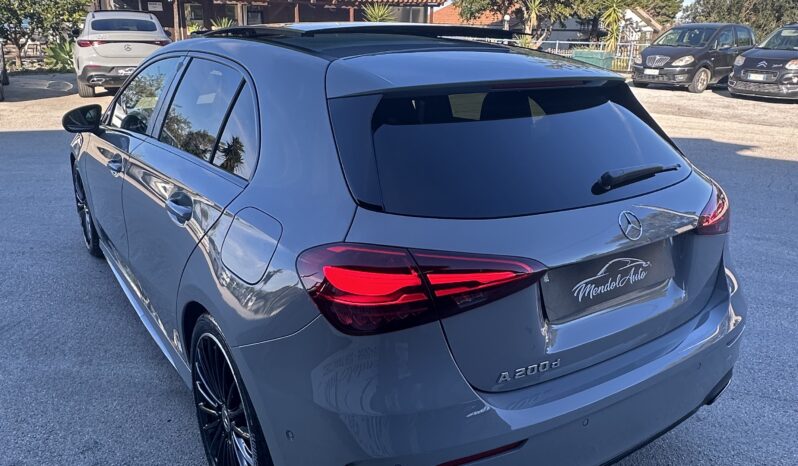 
								Mercedes-Benz Classe A 200d AMG Line full									