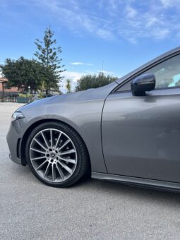 
										Mercedes-Benz Classe A 180d AMG Premium full									
