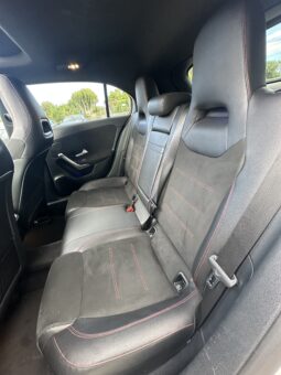 
										Mercedes-Benz Classe A 180d AMG Premium Night Edition full									