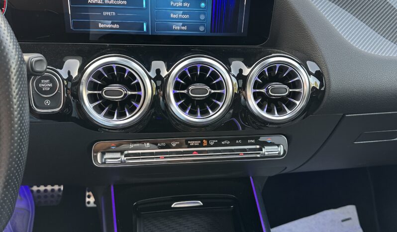 
								Mercedes-benz GLA 35 AMG 2.0 Turbo 4Matic 306cv full									