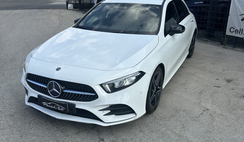 
								Mercedesa-Benz Classe A 180d AMG Night Edition full									