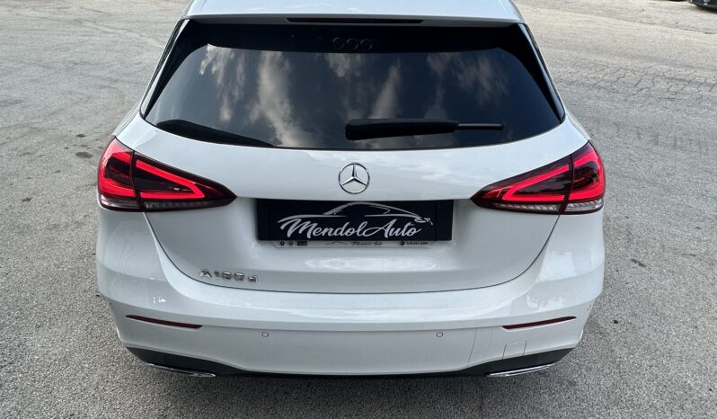 
								Mercedesa-Benz Classe A 180d AMG Night Edition full									