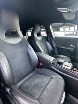 
										Mercedesa-Benz Classe A 180d AMG Night Edition full									