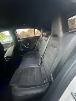 
										Mercedes-Benz Classe A 180d AMG Premium full									