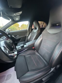 
										Mercedes-Benz Classe A 180d AMG Premium full									