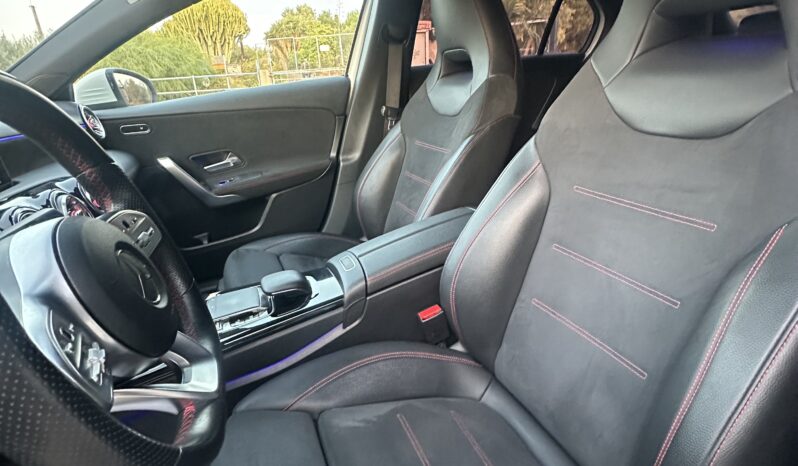 
								Mercedes-Benz Classe A 180d AMG Premium full									