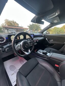 
										Mercedes-Benz Classe A 180d AMG Premium full									