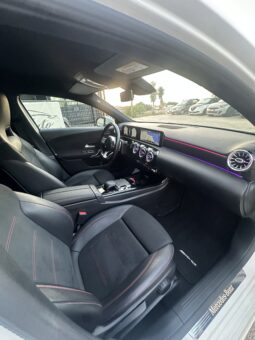 
										Mercedes-Benz Classe A 180d AMG Premium full									