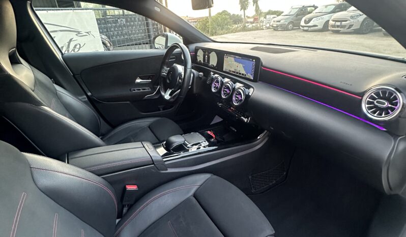 
								Mercedes-Benz Classe A 180d AMG Premium full									