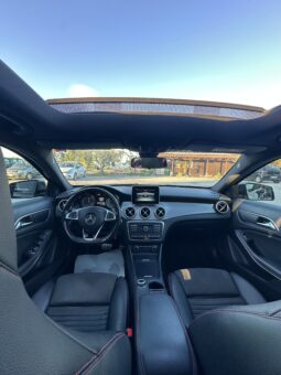 
										Mercedes-Benz GLA 220d AMG Night Edition full									