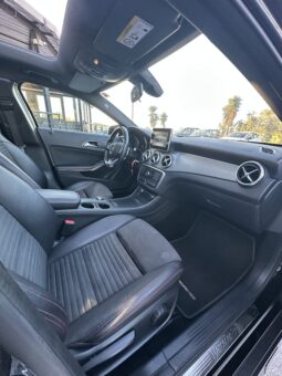 
										Mercedes-Benz GLA 220d AMG Night Edition full									