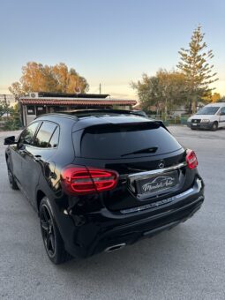 
										Mercedes-Benz GLA 220d AMG Night Edition full									
