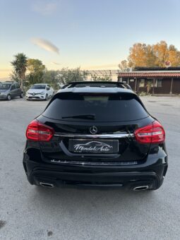 
										Mercedes-Benz GLA 220d AMG Night Edition full									