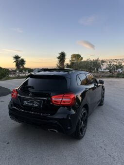 
										Mercedes-Benz GLA 220d AMG Night Edition full									