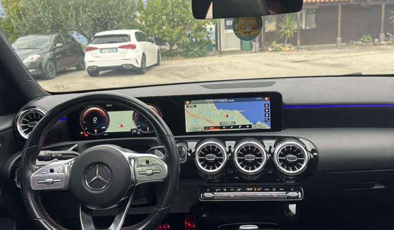 
								Mercedes-Benz Classe A 200d AMG Line 2.0 150cv full									